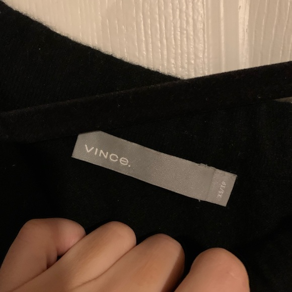 VINCE cashmere cold shoulder sweater - Picture 7 of 8